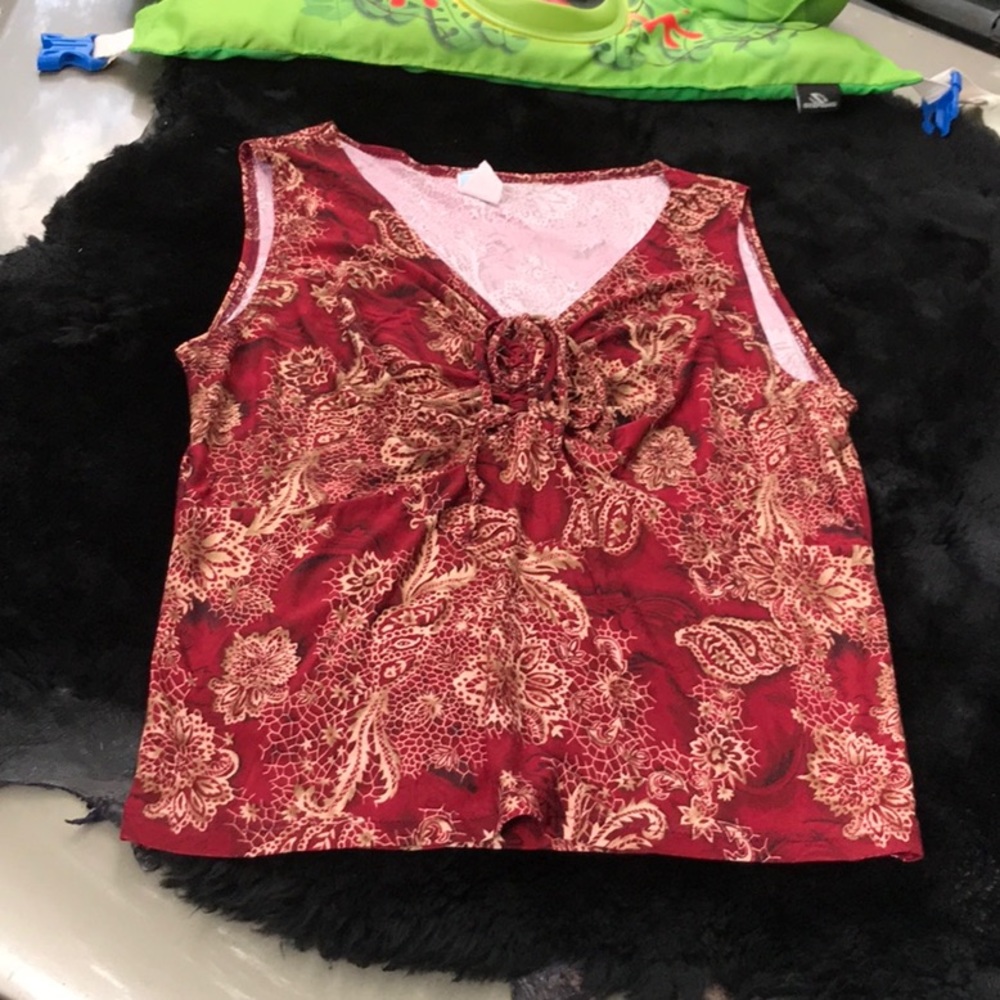 Next To Love Juniors Burgundy & Tan Paisley Print V-Neck Scrunch Tank Top